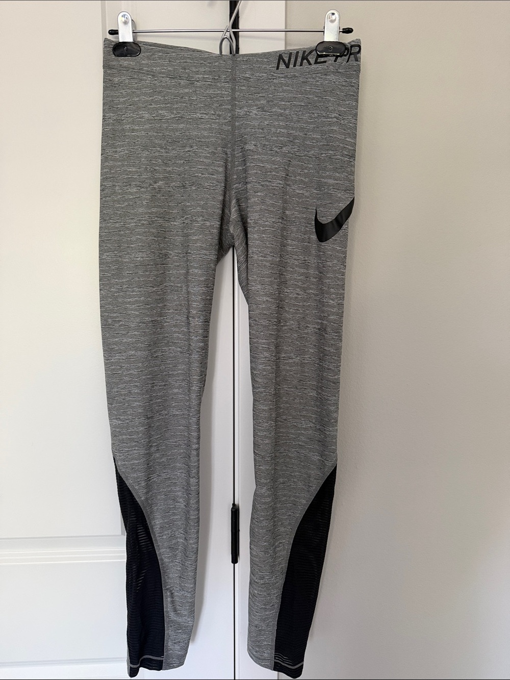 Nike Gray & Black Womens Performance Leggings